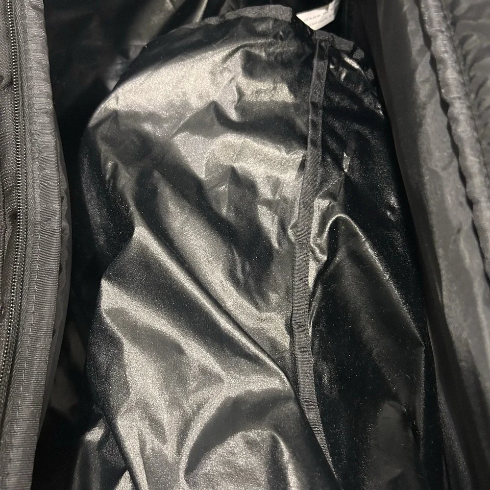 Nike Golf Duffel Bag Black Travel Gym Bag Foundation Fighting Blindness Logo